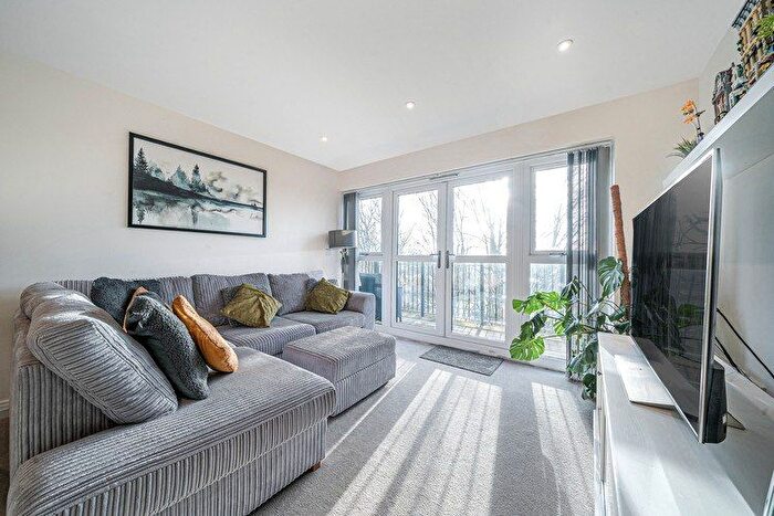 2 Bedroom Flat For Sale In Copeland House, Stevenage, Hertfordshire, SG1