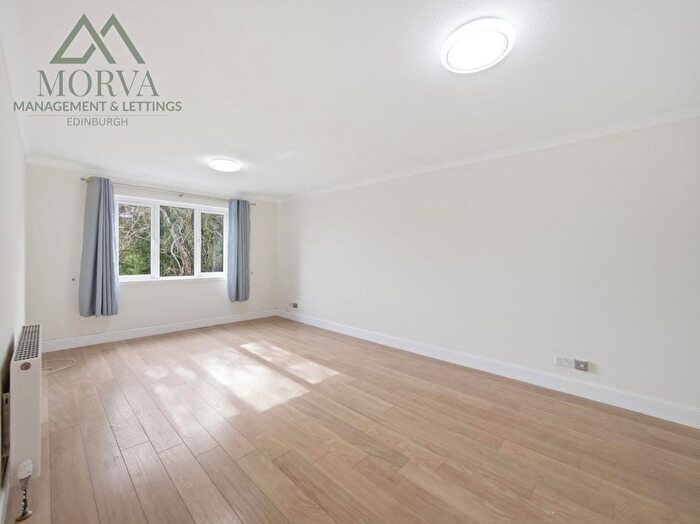 2 Bedroom Flat To Rent In Lanark Road, Juniper Green, EH14