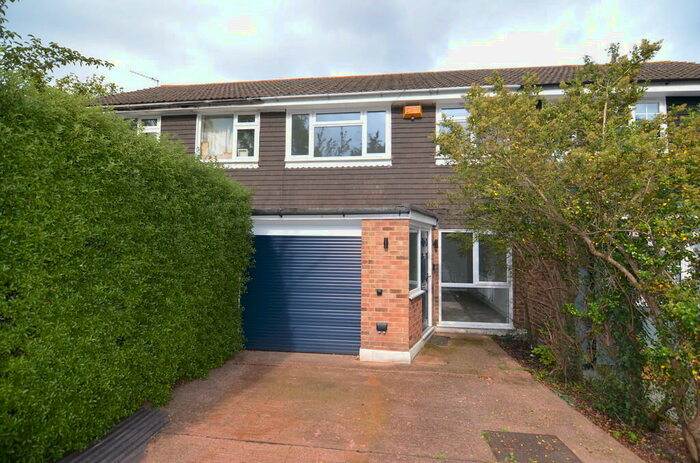 3 Bedroom Terraced House To Rent In Whenman Avenue, Bexley, DA5
