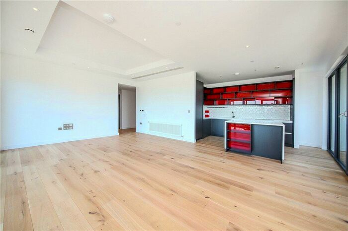 3 Bedroom Apartment To Rent In Corson House, City Island Way, London, E14