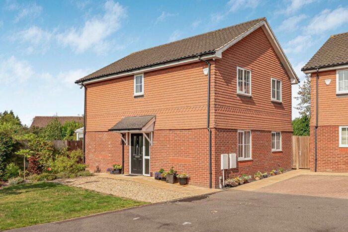 4 Bedroom Detached House For Sale In Winchester Road, Four Marks, Alton, Hampshire, GU34