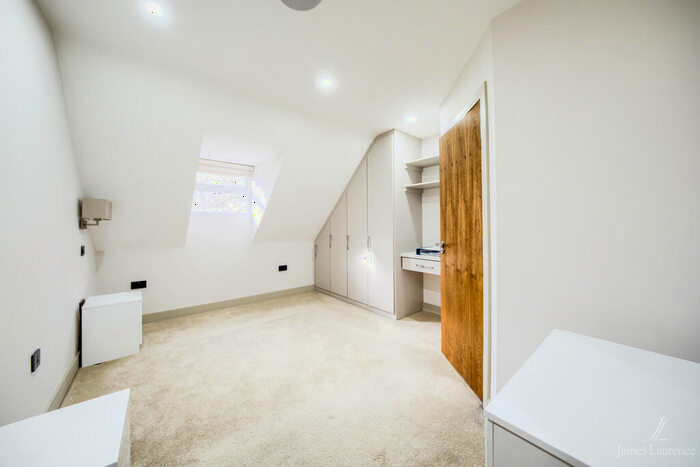2 Bedroom Apartment For Sale In The Willows, Edgbaston Road, Edgbaston, B12