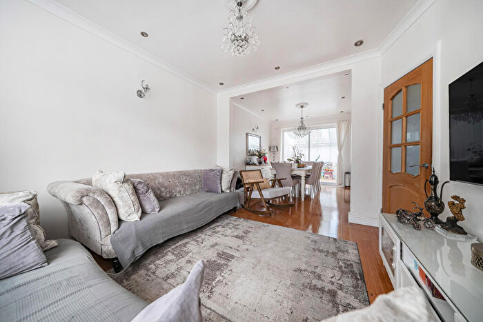 4 Bedroom Semi Detached House For Sale In Brownspring Drive, London, SE9