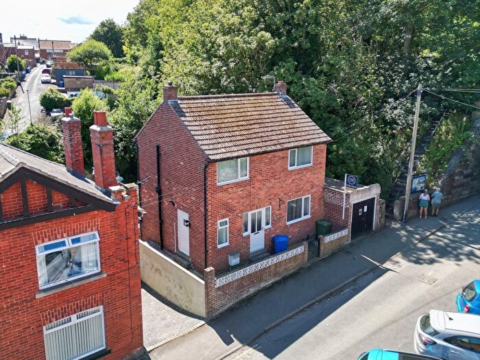 3 Bedroom Detached House For Sale In A South End Gardens, Whitby, YO21