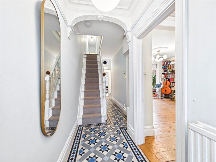 4 Bedroom Semi-Detached House For Sale In Corder Road, Ipswich, Suffolk, IP4 - Photo 4