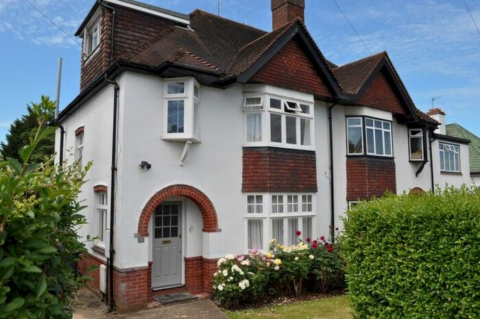 4 Bedroom Semi-Detached House To Rent In Deakin Leas, Tonbridge, TN9