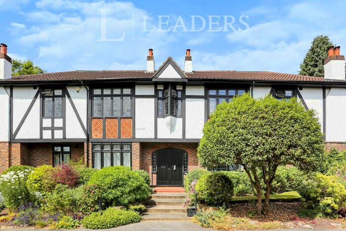 4 Bedroom Apartment To Rent In Raleigh Court, The Avenue, BR3