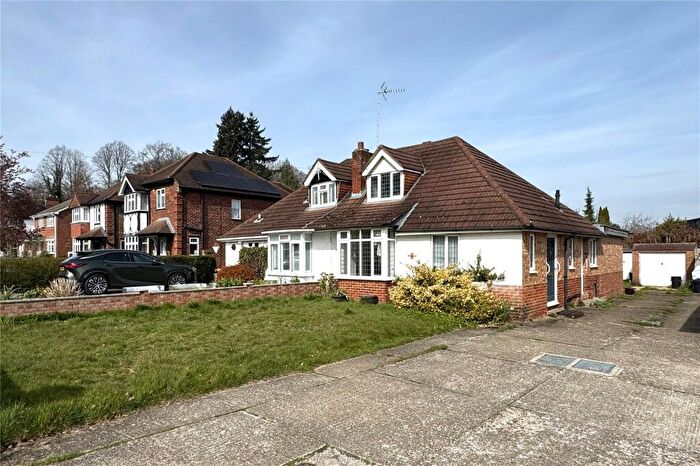 3 Bedroom Bungalow For Sale In Sycamore Road, Farnborough, Hampshire, GU14