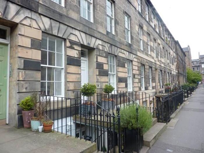 1 Bedroom Flat To Rent In Cumberland Street, Edinburgh, EH3