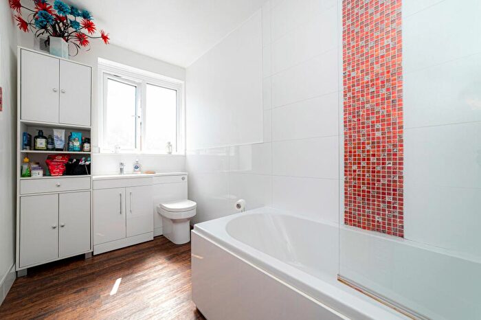 2 Bedroom Semi-Detached Bungalow For Sale In Sandown Drive, Herne Bay, CT6