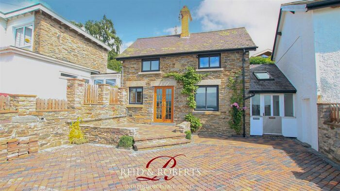 2 Bedroom Cottage For Sale In Llanbedr Dyffryn Clwyd, Ruthin, LL15