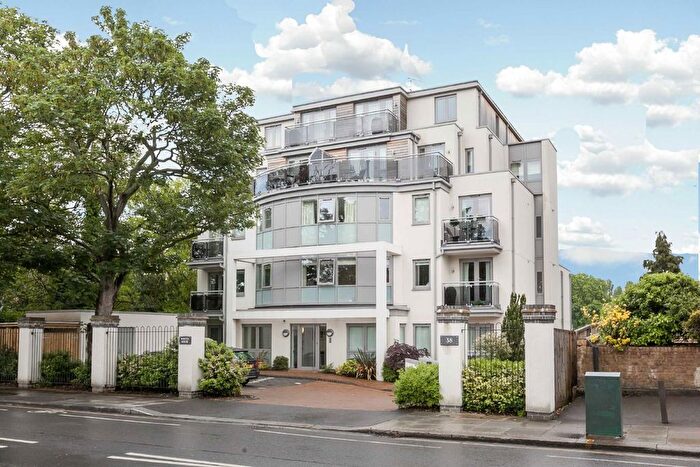1 Bedroom Flat To Rent In Twickenham Road, Teddington, TW11