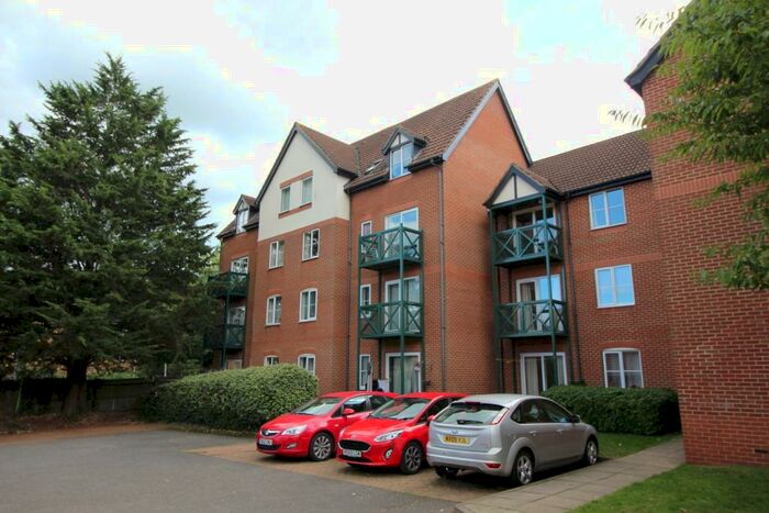 2 Bedroom Apartment To Rent In Rose Kiln Lane, Reading, RG1