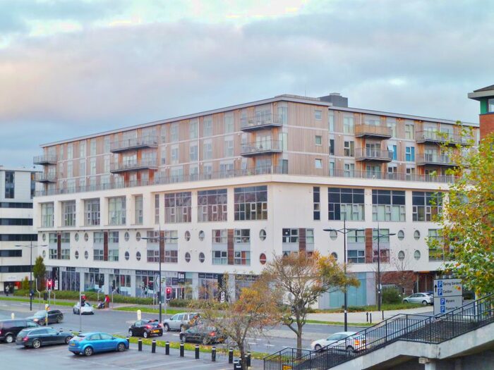 2 Bedroom Flat To Rent In Paramount, Beckampton Street, Swindon, Wiltshire, SN1