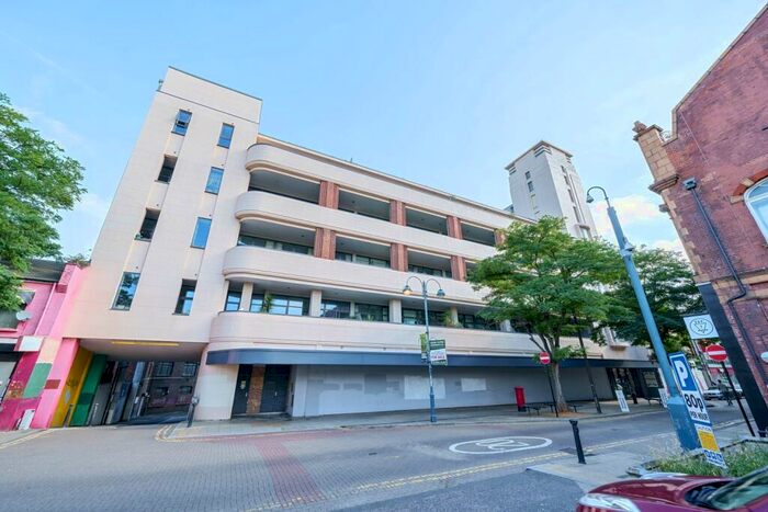 2 Bedroom Flat To Rent In Powis Street London, SE18