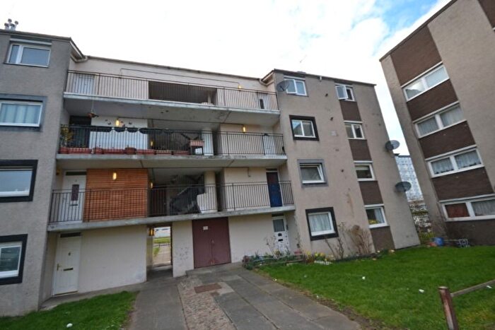 2 Bedroom Flat To Rent In Calder Drive, Sighthill, Edinburgh, EH11