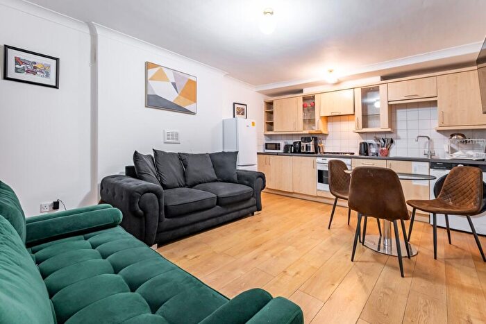 2 Bedroom Apartment To Rent In Melcombe Street Marylebone, NW1