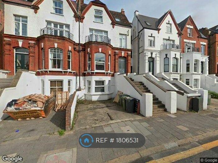 2 Bedroom Flat To Rent In Norwood Road, London, SE24
