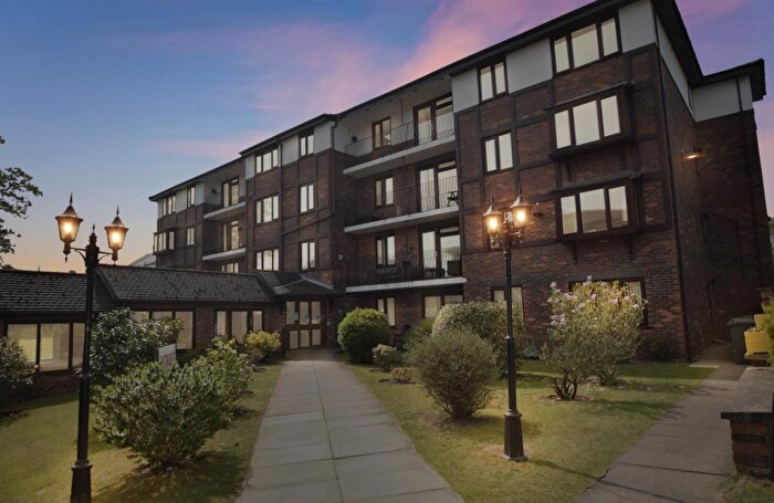 1 Bedroom Retirement Property For Sale In Pensby Road, Heswall, CH60