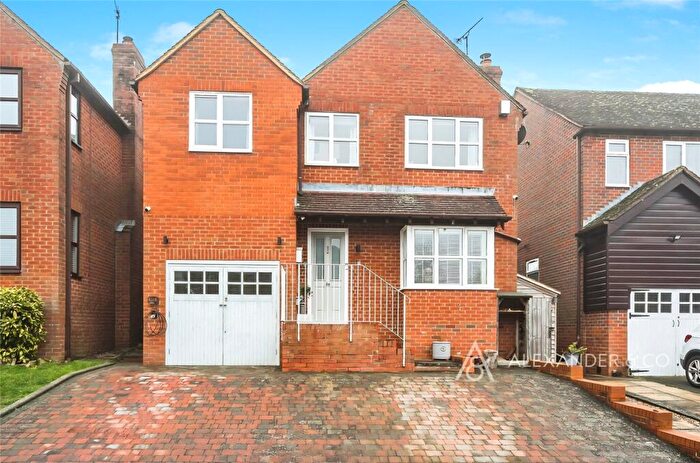 4 Bedroom Detached House For Sale In Elmers Meadow, North Marston, Buckingham, MK18