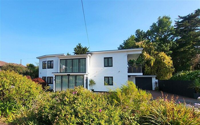 4 Bedroom Detached House For Sale In Steephill Court Road, Ventnor, Isle Of Wight, PO38