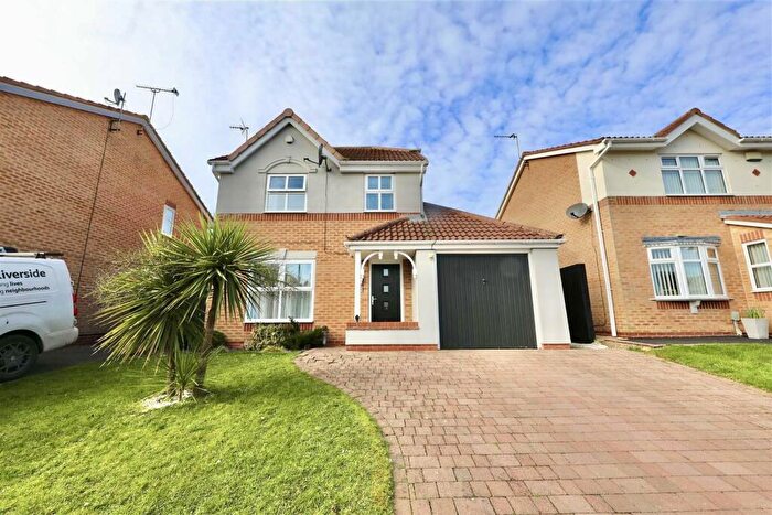 3 Bedroom Detached House For Sale In Sandmoor Close, Hull, HU8