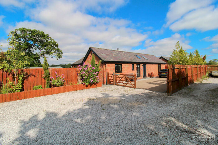 4 Bedroom Detached House For Sale In Welsh Road, Ellesmere Port, CH66
