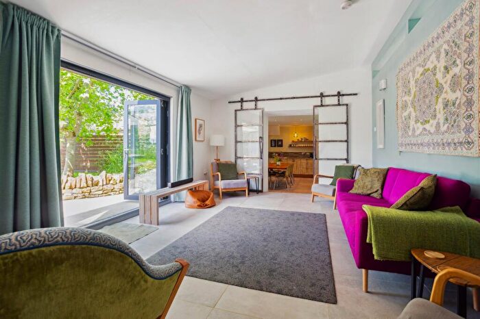 4 Bedroom Detached House To Rent In Banbury Road, Swerford, Chipping Norton, Oxfordshire, OX7