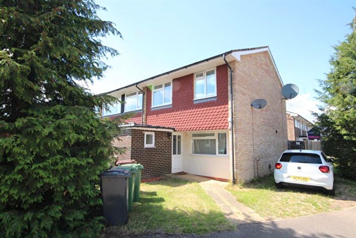 3 Bedroom House To Rent In Guildford Park Avenue, Guildford, GU2