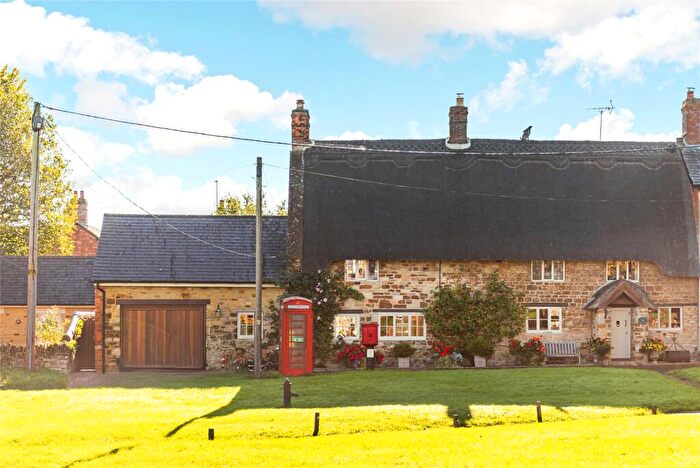 5 Bedroom Cottage For Sale In The Green, Abthorpe, Towcester, Northamptonshire, NN12