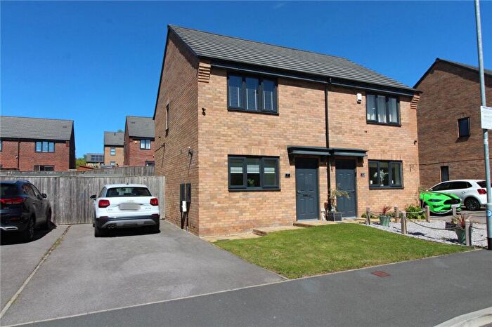 2 Bedroom Semi-Detached House For Sale In Dragon Close, Seacroft, Leeds, West Yorkshire, LS14