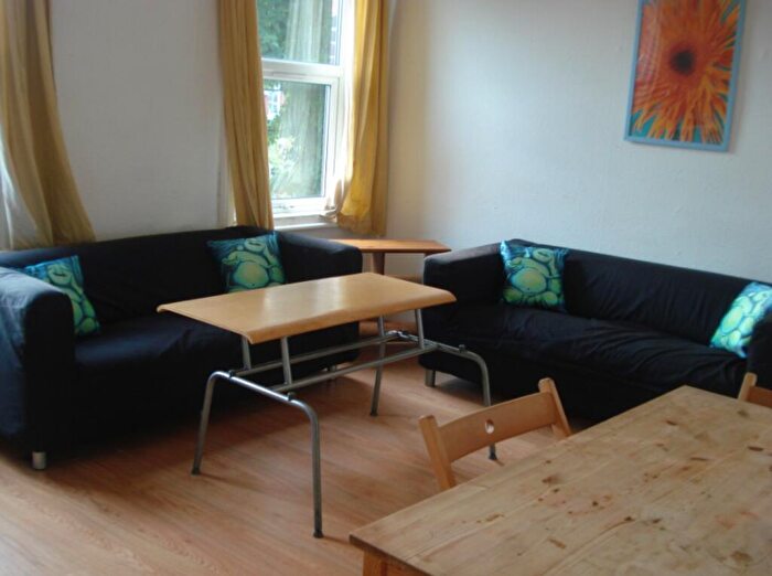 6 Bedroom House To Rent In Egerton Road, Manchester, M14