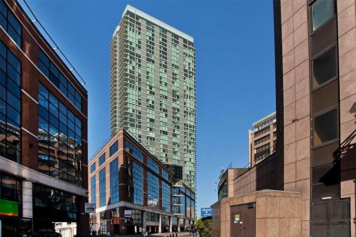 1 Bedroom Flat To Rent In Landmark East, Marsh Wall, E14