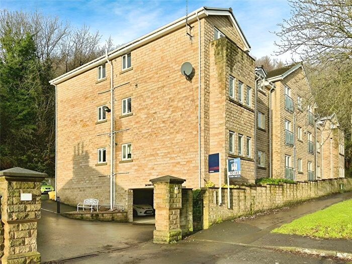1 Bedroom Flat For Sale In Revive Court, Cowcliffe, Huddersfield, HD2