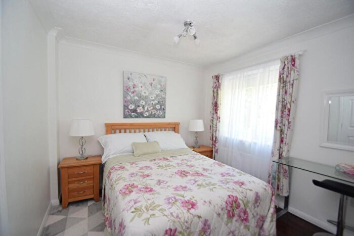 4 Bedroom Detached House For Sale In Grasmere Close, Eastbourne, BN23