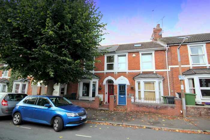 3 Bedroom Terraced House To Rent In Avenue Road, Old Town, Swindon, SN1