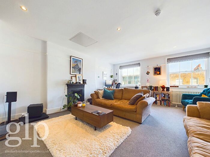 2 Bedroom Flat To Rent In Bedford Place, London, WC1B