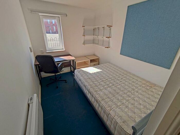 1 Bedroom Flat To Rent In Gwennyth House, Flat, Room, Gwennyth Street, Cathays, CF24