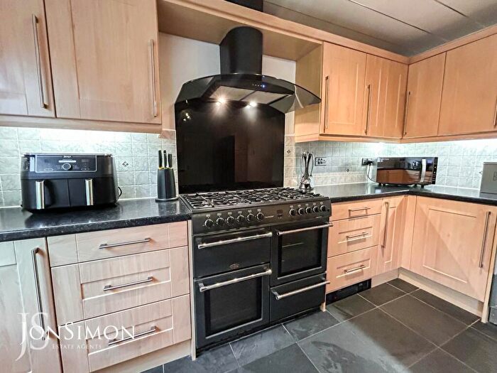 5 Bedroom Detached House For Sale In Falstone Avenue, Ramsbottom, Bury, BL0