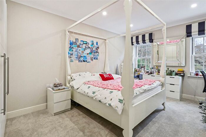 5 Bedroom Detached House For Sale In Burwood Road, Walton-On-Thames, KT12