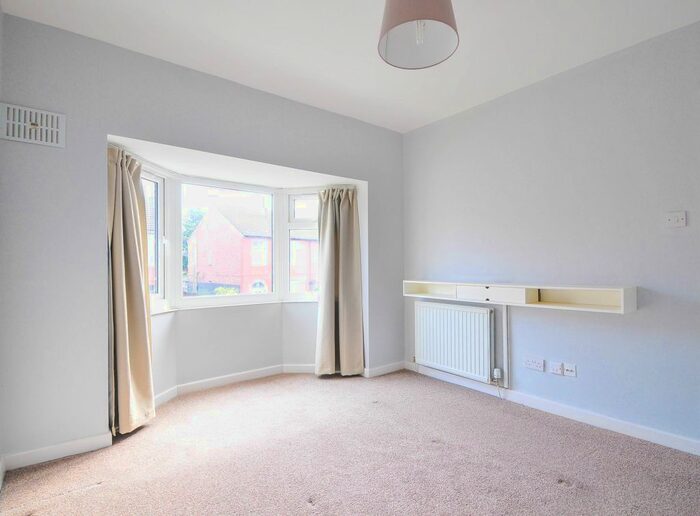 3 Bedroom Semi-Detached House To Rent In Cuthbert Road, Cheadle, SK8
