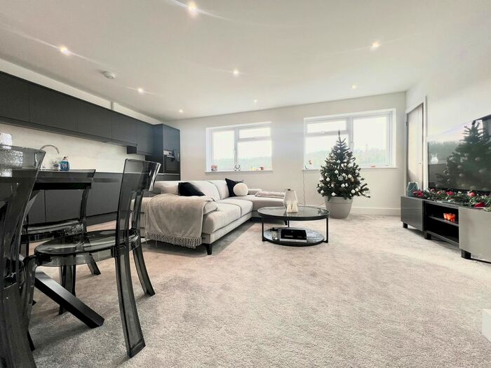 2 Bedroom Maisonette To Rent In Godstone Road, Kenley, CR8