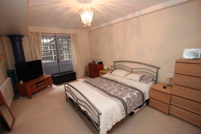1 Bedroom Flat To Rent In Wapping High Street, Wapping, E1W