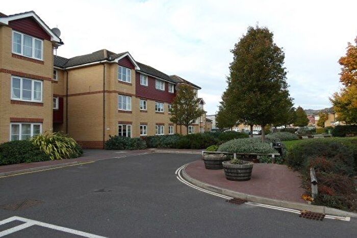 2 Bedroom Flat To Rent In The Fairways, Portsmouth, PO6