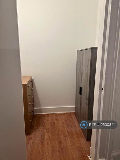 2 Bedroom Flat To Rent In Otago Street, Glasgow, G12