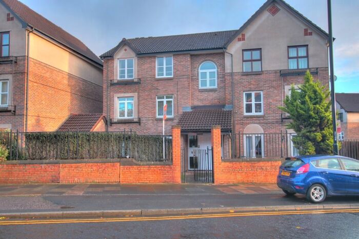 2 Bedroom Flat To Rent In Benwell Village Mews, Benwell, Newcastle Upon Tyne NE15