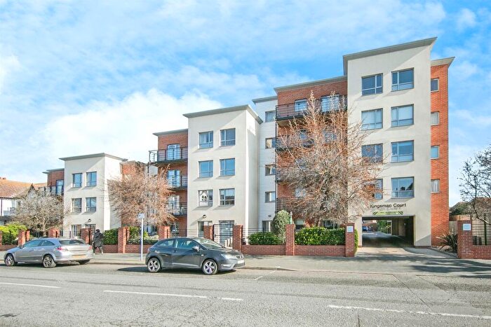 1 Bedroom Apartment For Sale In Carnarvon Road, Clacton-On-Sea, CO15