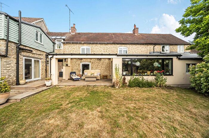 4 Bedroom Cottage For Sale In Blackmoor Lane, Henstridge, Somerset, BA8