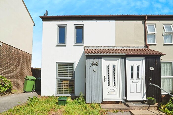 2 Bedroom End Of Terrace House For Sale In Inglewood Gardens, St. Leonards-On-Sea, TN38