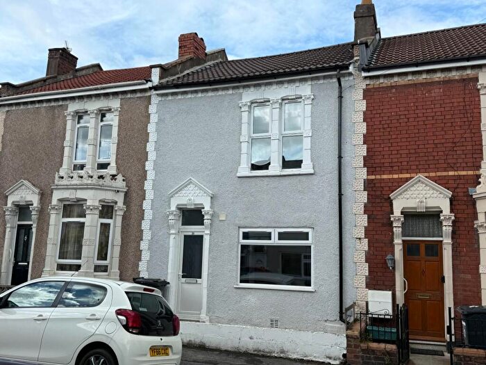 2 Bedroom House For Sale In Woodbine Road, Bristol, BS5